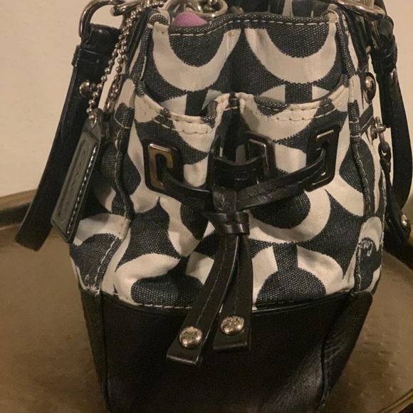 Coach Peyton Carry All Tote Bag - Picture 12 of 13